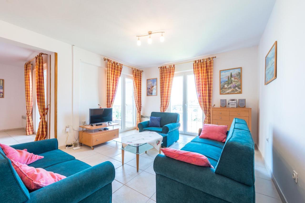 קאבטאט Villa Nona מראה חיצוני תמונה